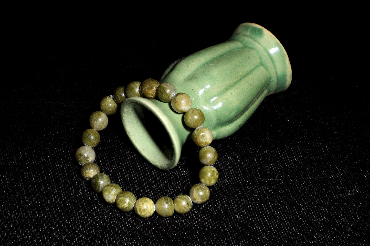 Vesuvianite (08mm) Beads Bracelet