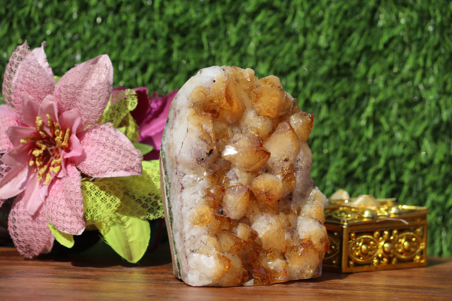 Citrine Geode Cathedral Crystal Cluster - 4.1X3.5X3 Inch(2.99Lb)