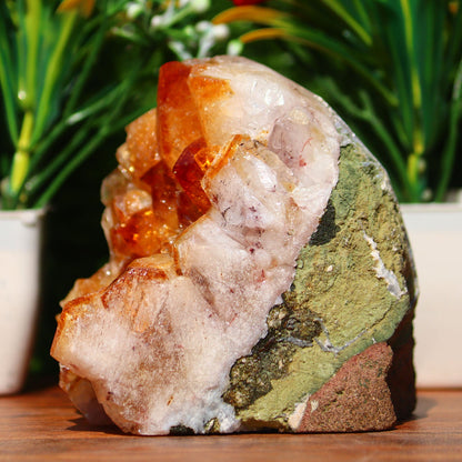 Citrine Geode cathedral crystal cluster - 3.2X2.8X3.1 Inch(1.35Lb)