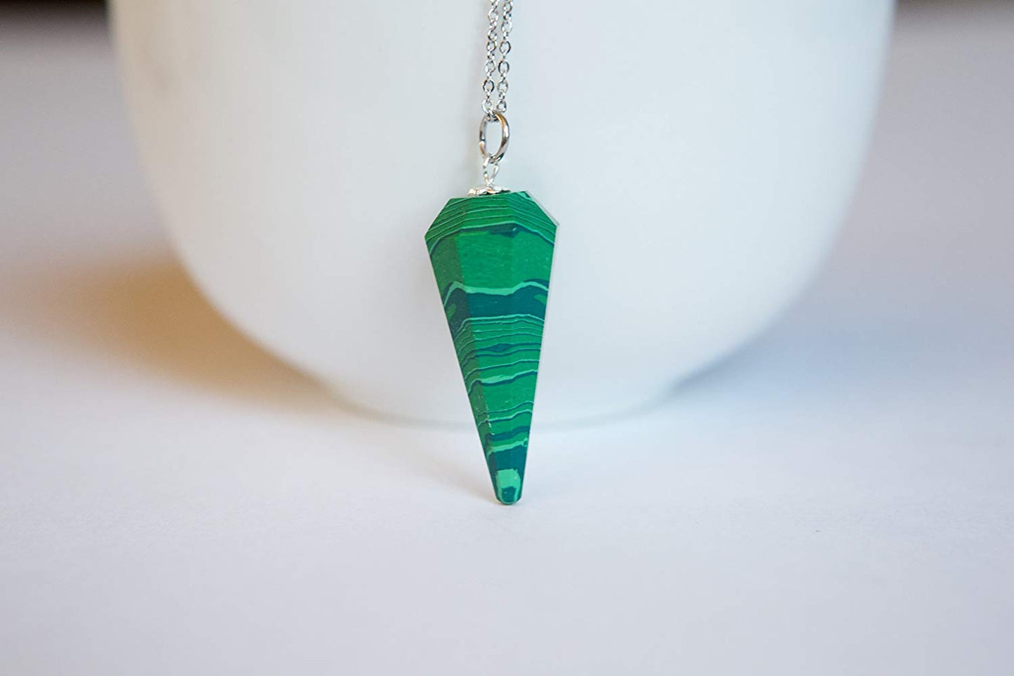 Malachite Crystal Stone Pendulum Dowser Crystal Pendulum Reiki Healing Crystal