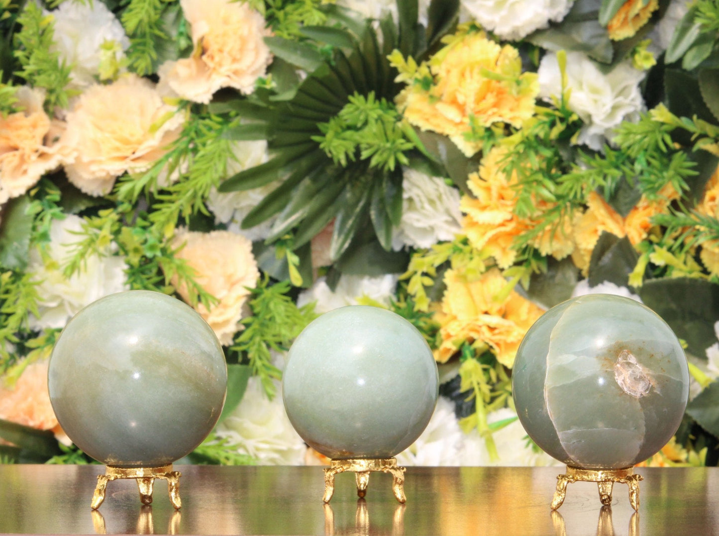 Green Aventurine Sphere Ball with Golden Stand 1 Pc