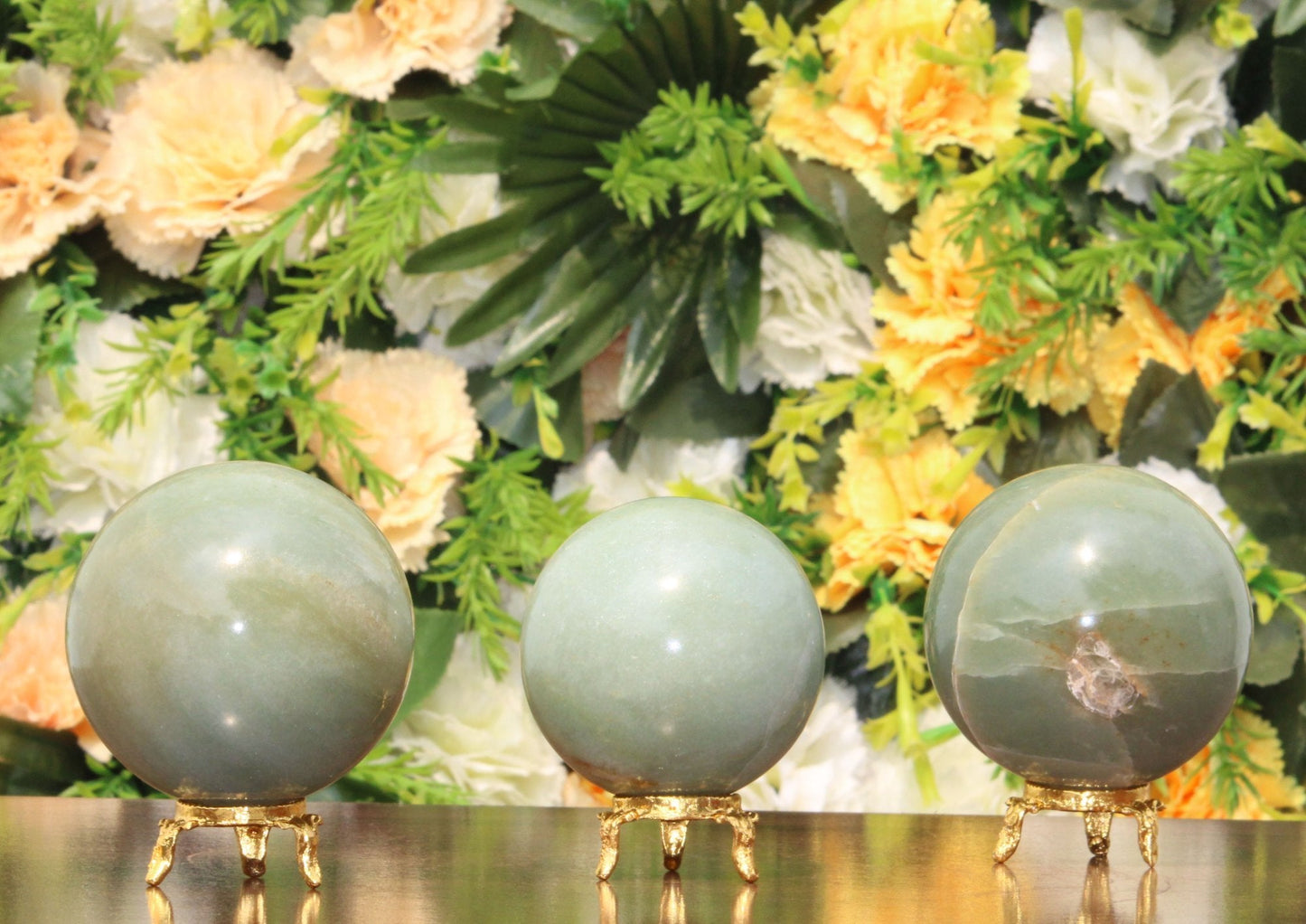 Green Aventurine Sphere Ball with Golden Stand 1 Pc