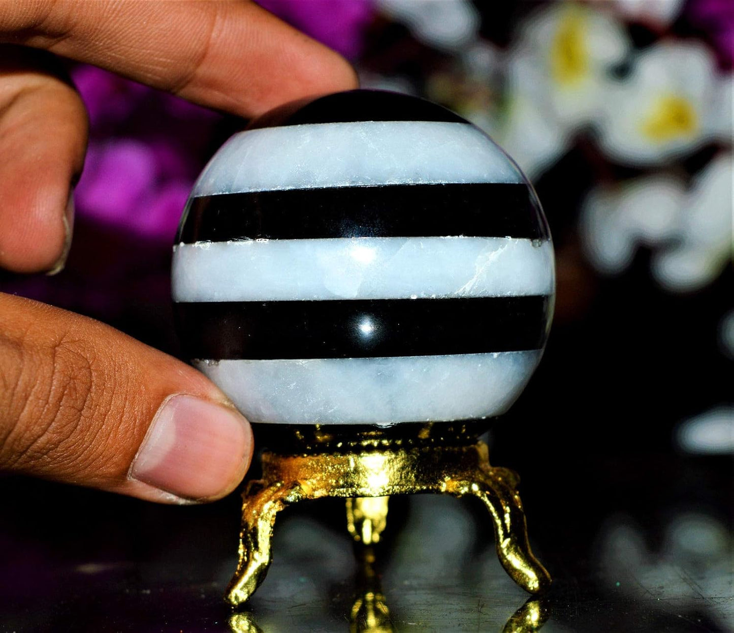 Sphere Ball with Black Obsidian with White Quartz Crystal for Reiki Healing Power 50MM